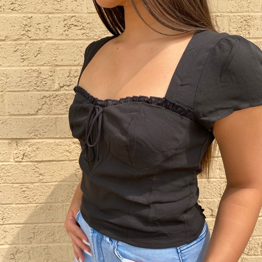 Sweetheart Neckline Cropped Top